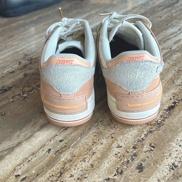 Nike peach air forces - Picture 3 of 5